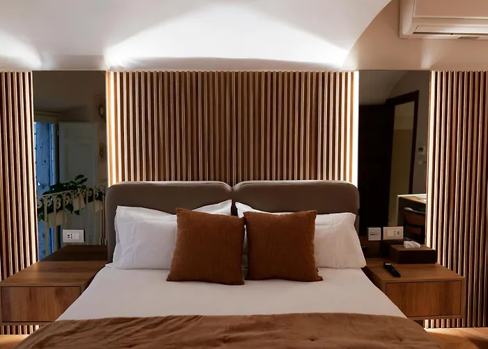 Heysuite Classic - Luxury House - Navona בית הארחה 4*